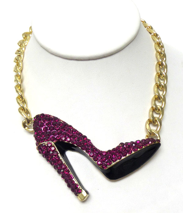 Large crystal heel and thick chain necklace