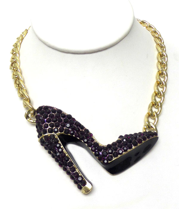 Large crystal heel and thick chain necklace