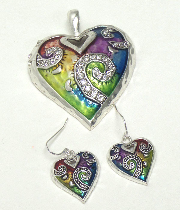 Artistic design w/rhinestone pendant heart set