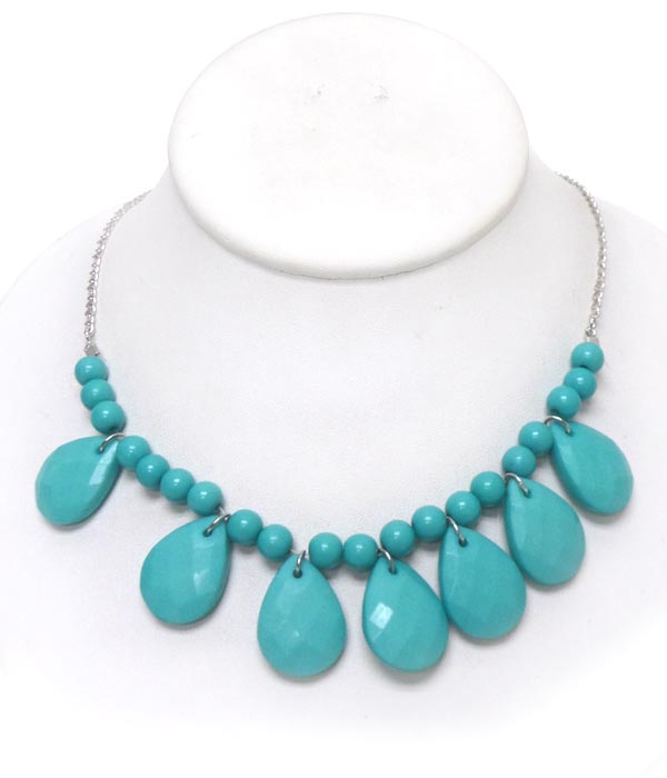 Teardrop acrylic facet necklace