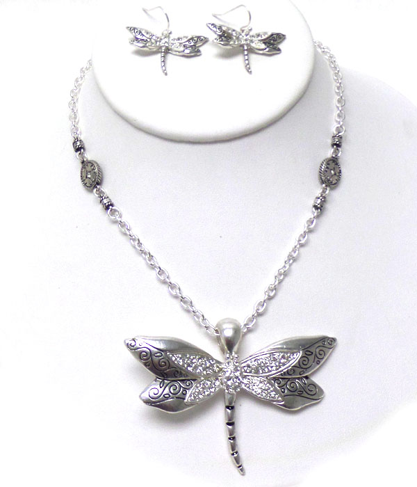 Dragonfly w rhinesone necklace set
