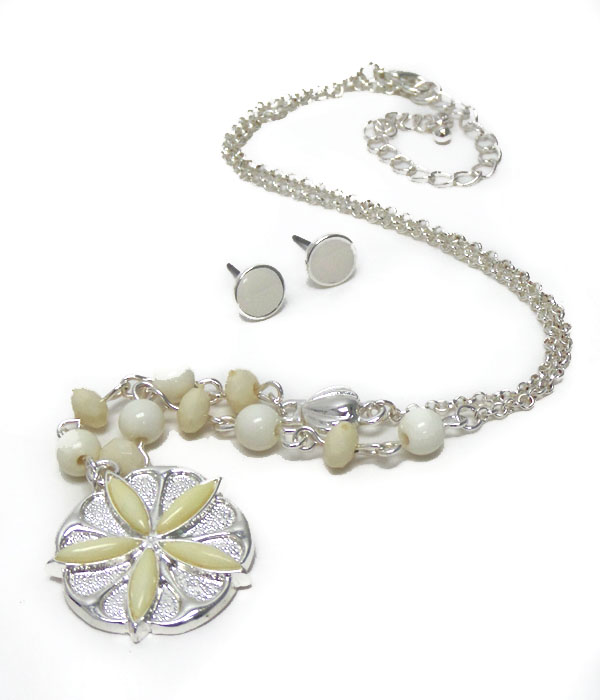 Sand dollar pendant necklace set
