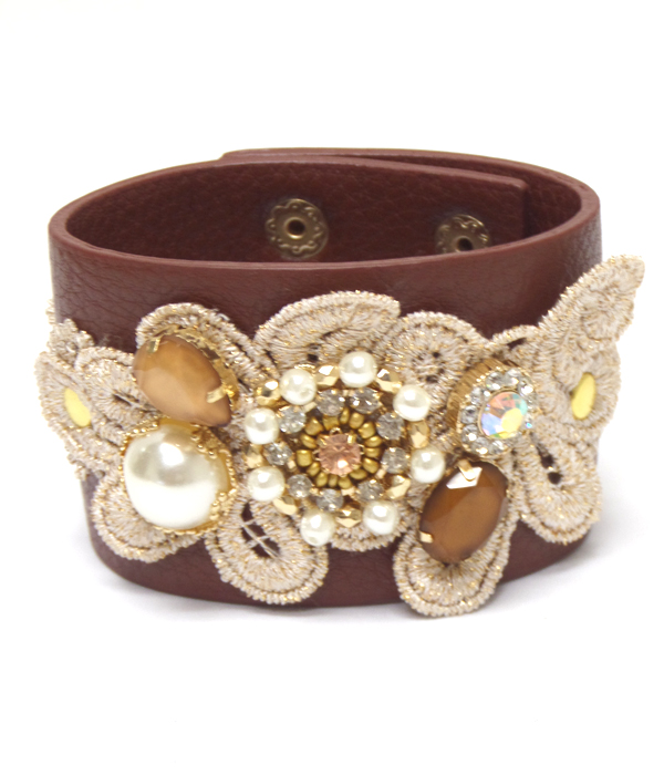 Leather type lace pearls button bracelet 