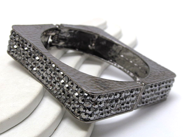 Multi crystal and metal hammered square on side fashion designer style hinge bangle