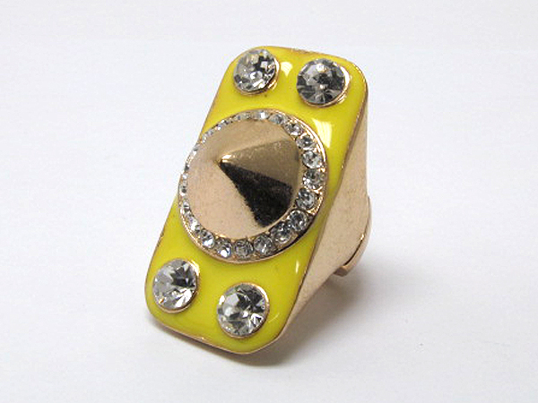 Multi size crystal and epoxy rectangle center spike fashion stretch ring