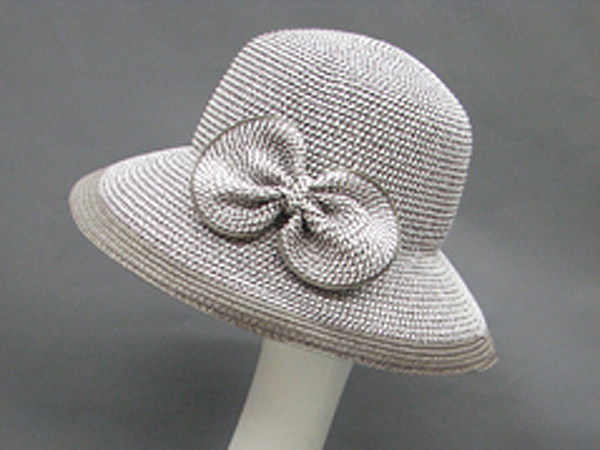 Short brim stripes hat w/ bow
