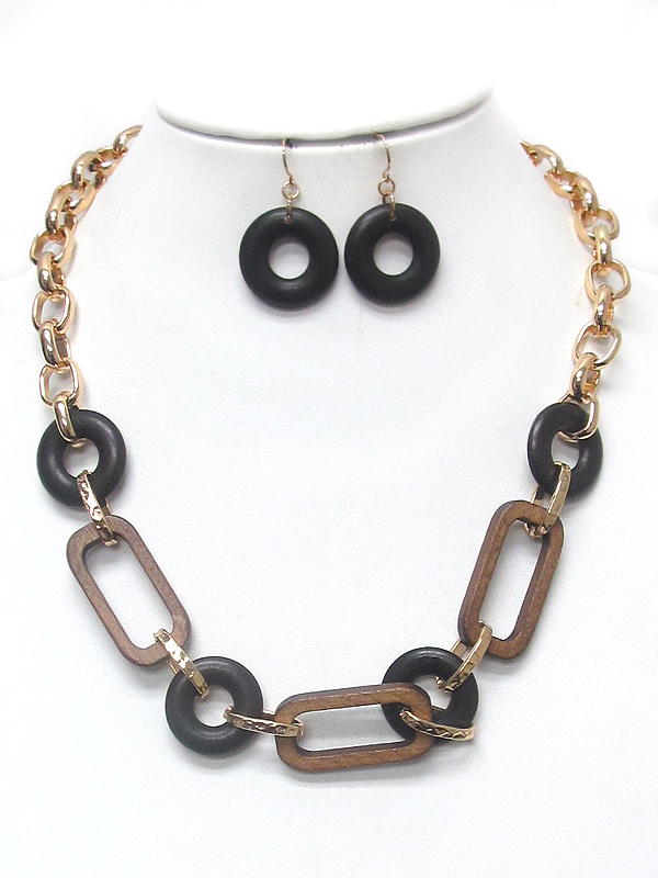 Wood ring and square link necklace set