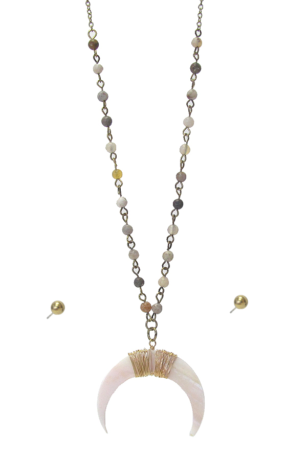 CRESCENT SHELL PENDANT AND SEMI PRECIOUS STONE CHAIN NECKLACE SET