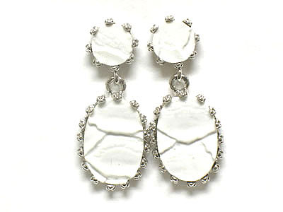 Snake skin pattern earring