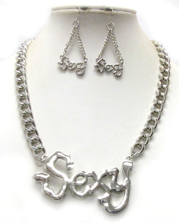 SEXY LARGE METAL PENDANT AND THICK CHAIN NECKLACE EARRING SET