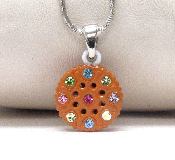 Made in korea whitegold plating and crystal deco cookie pendant necklace