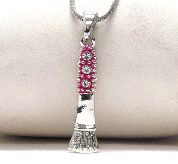 WHITEGOLD PLATING AND CRYSTAL DECO BRUSH PENDANT NECKLACE