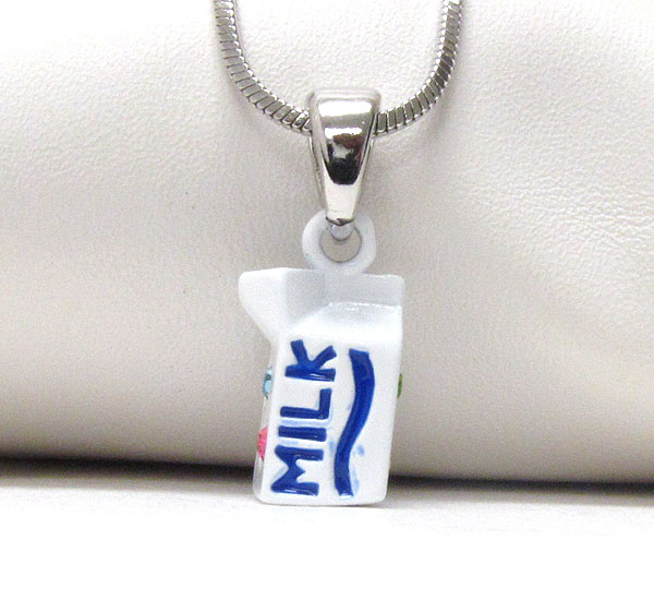 WHITEGOLD PLATING AND CRYSTAL DECO MILK PACK PENDANT NECKLACE