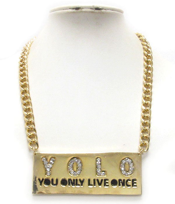 CRYSTAL DECO YOLO METAL PLATE AND THICK CHAIN NECKLACE