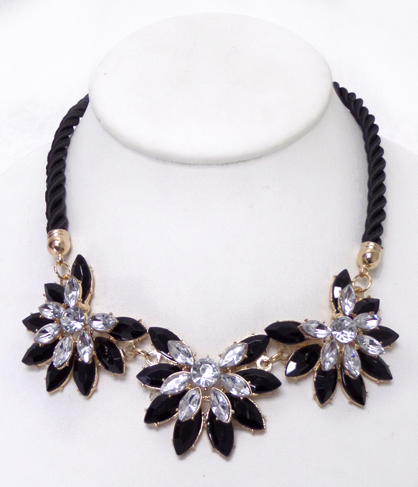 Three linked flower rope necklace 