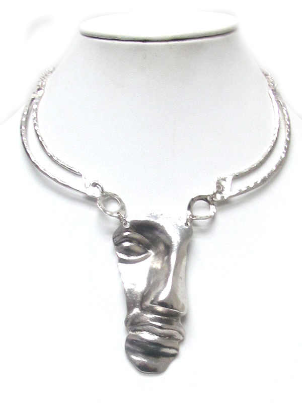 Metal mask half choker statement necklace 
