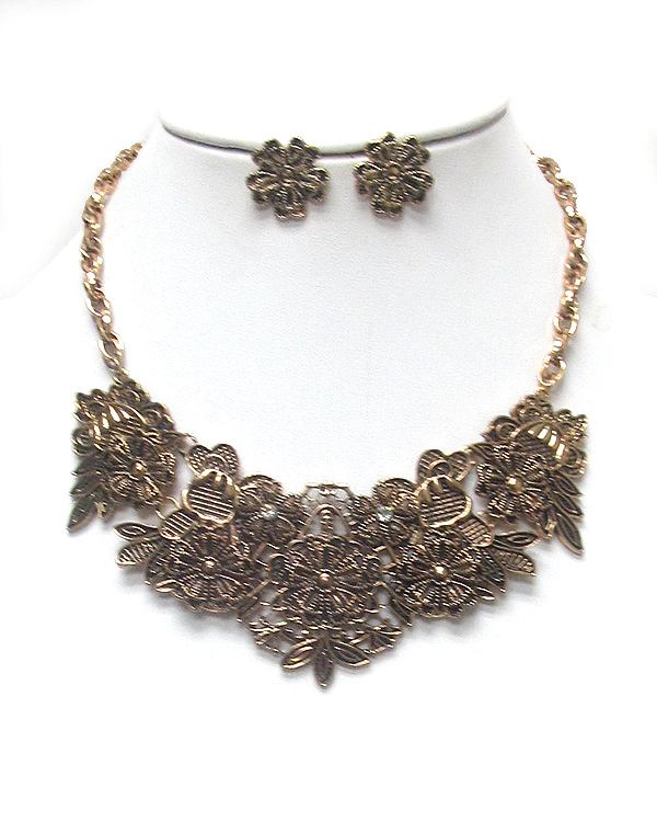 Retro vintage metal filigree necklace set