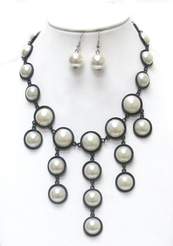Multi puffy bubble drop necklace set