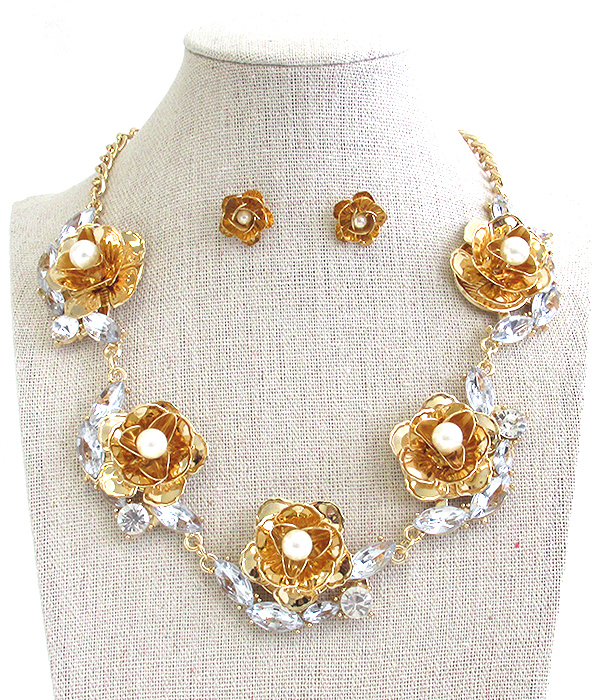 Pearl center rose link necklace set