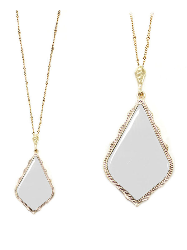 Southern style acrylic pendant long necklace