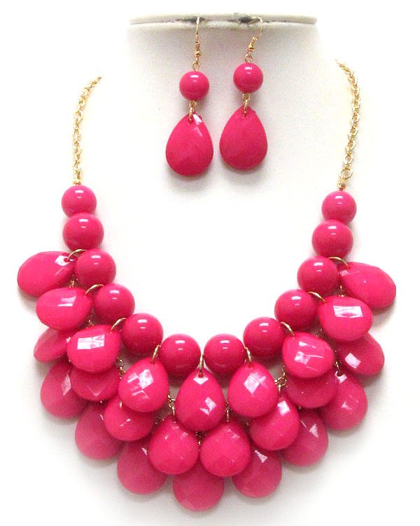 Designer style multi balls and multi connected facet cut acrylic puffy teardrop chain necklace earring set