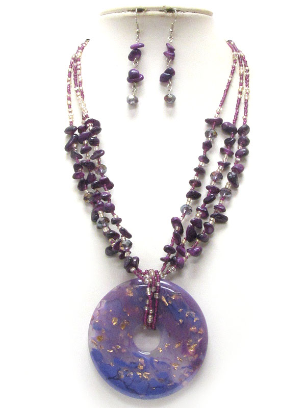 Decorate resin donut pendant and chip stone multi chain necklace earring set