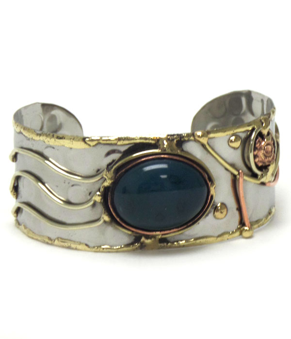 Handmade metal art bangle bracelet