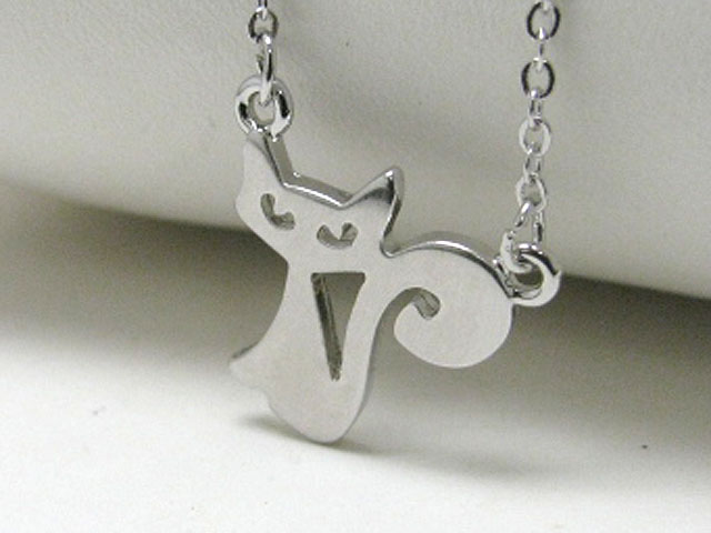 Made in korea whitegold plating crystal stud flat cat pendant necklace