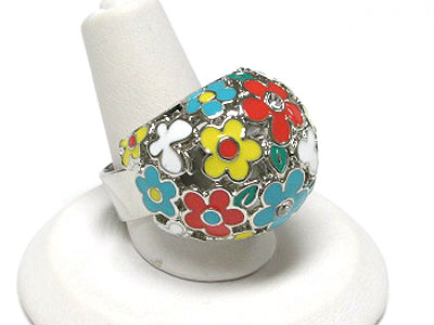 Crystal and metal epoxy flower puffy adjustable ring