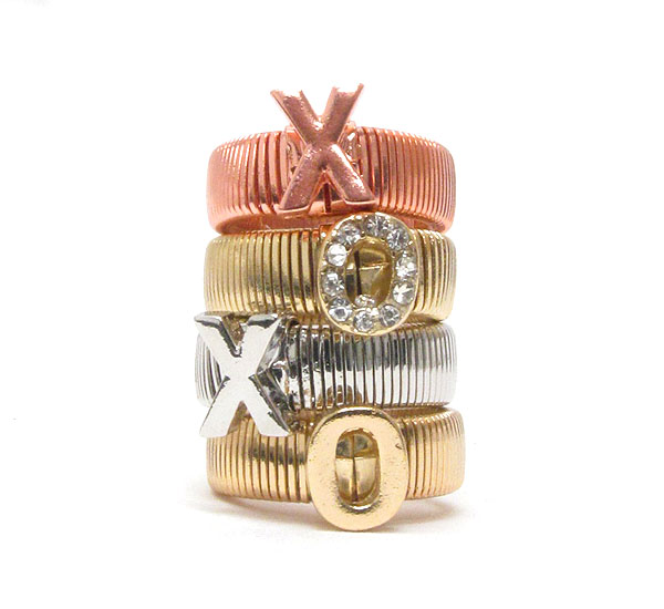 Crystal deco xoxo spring stretch ring set of 4