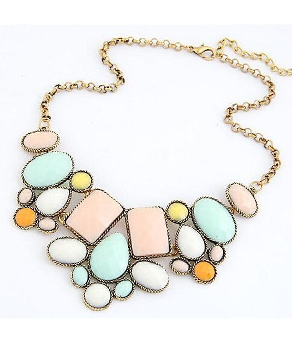 Teardrop and oval stone mix necklace