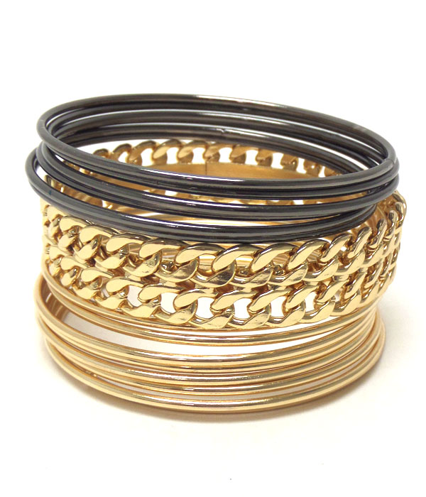 Multi row mixed metal bangle set