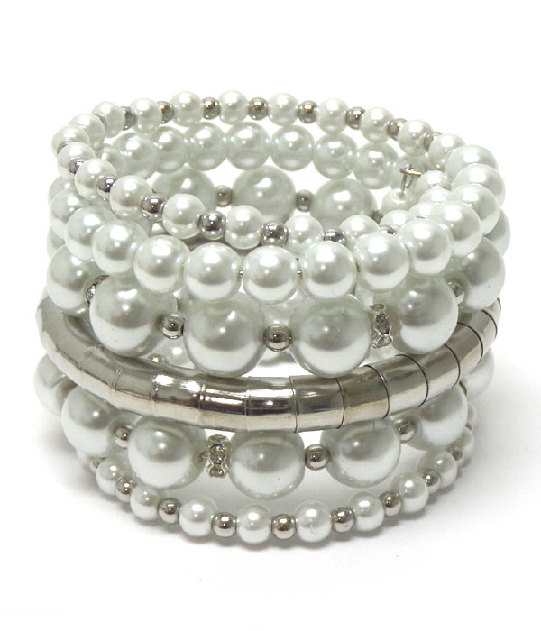 Pearl and meal snake chain bracelet