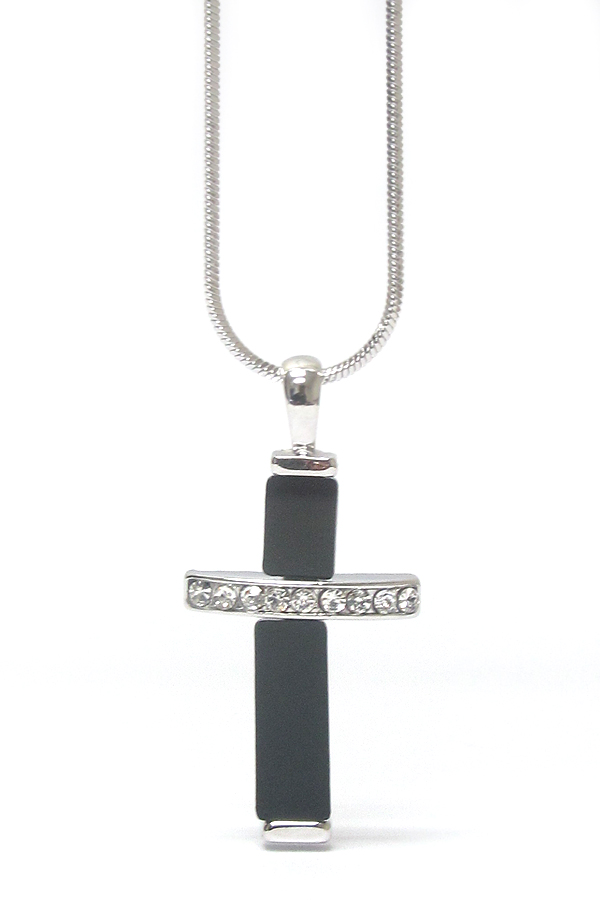 WHITEGOLD PLATING CRYSTAL AND JET GLASS CROSS PENDANT NECKLACE