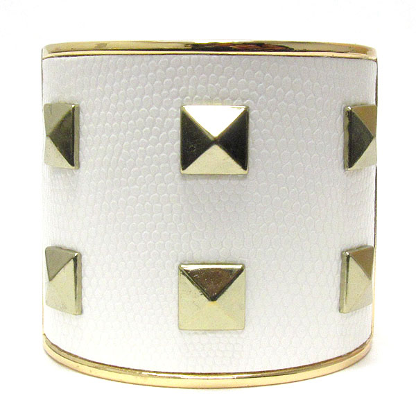 MULTI SPIKE DECO WIDE METAL BANGLE BRACELET