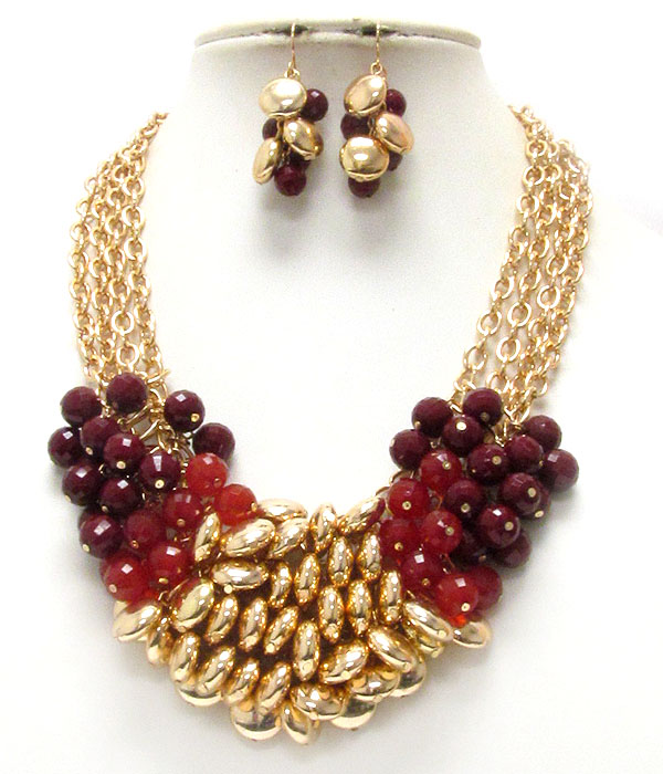 Chunky multi facet acrylic ball and metal chip deco and multi chain necklace earring set