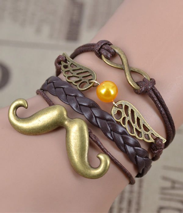 MUSTACHE LEATHER WRAP BRACELET