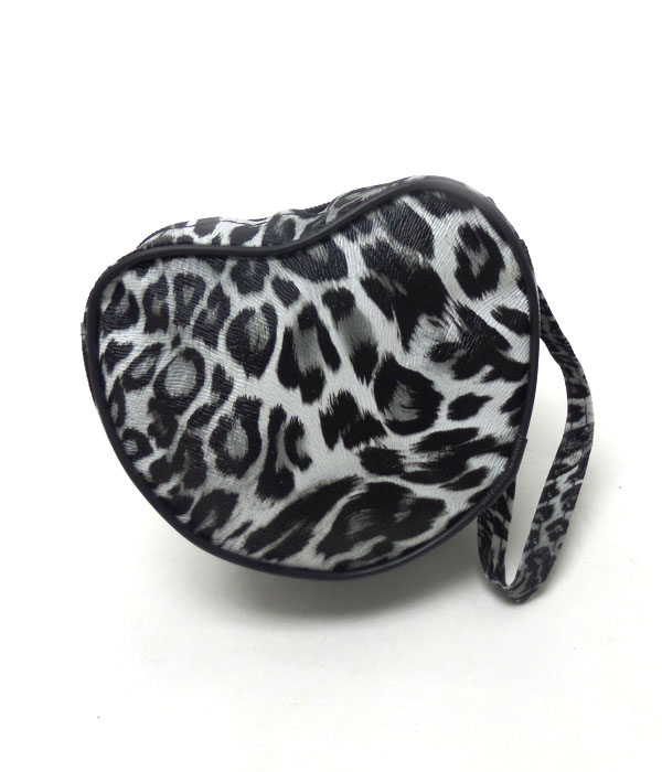 Heart shape cheetah print coin purse 