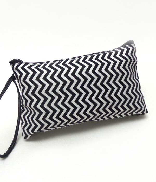 Chevron print zipper pouch 