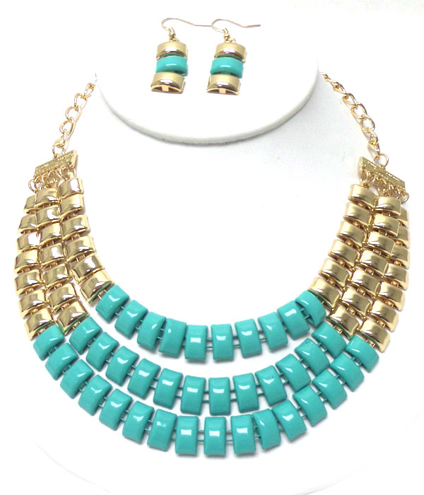 3 layered and color print metal chain necklace earring set
