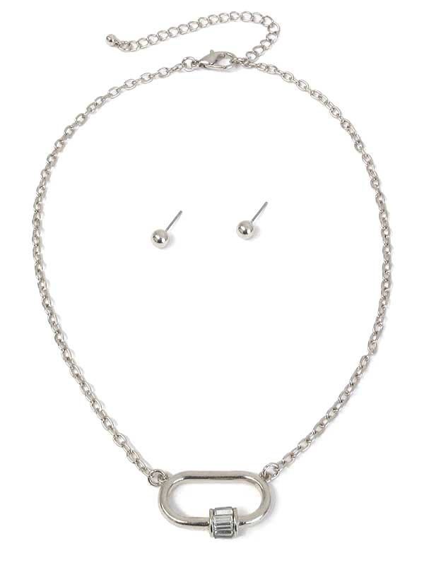 Crystal oval carabiner pendant necklace set