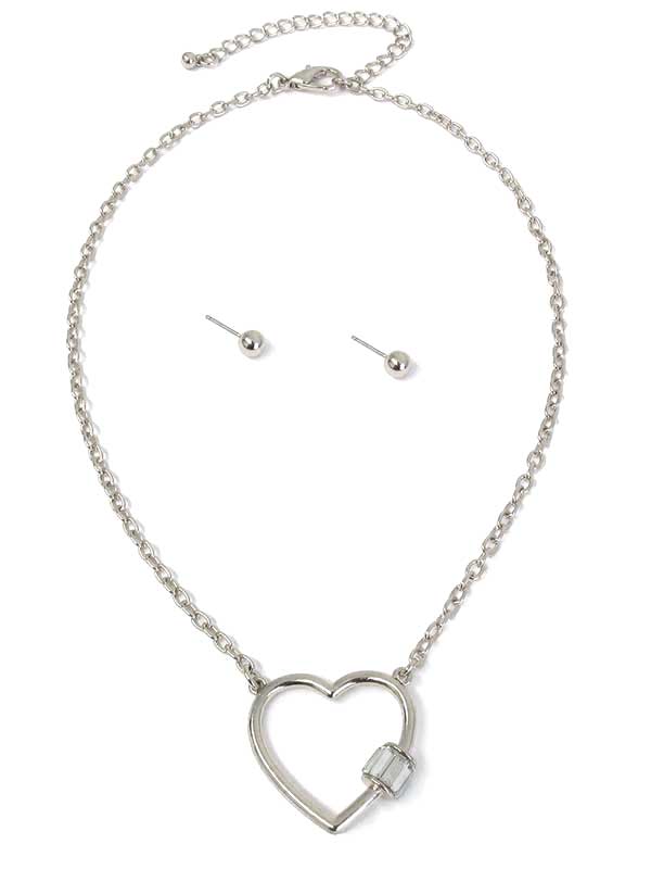 CRYSTAL HEART CARABINER PENDANT NECKLACE SET