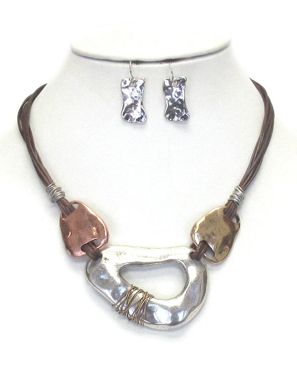 Hammered metal and leather cord necklace set