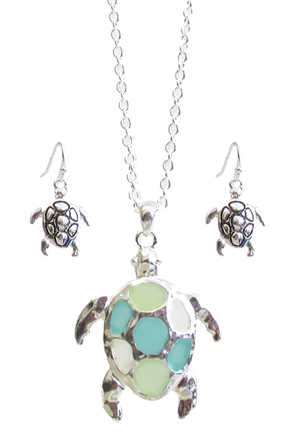 SEAGLASS TURTLE PENDANT NECKLACE SET sea glass