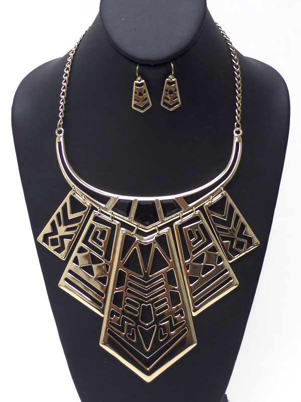 Cut out tribal necklace set 