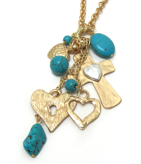 Cross charm necklace