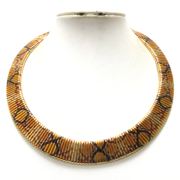 Animal print flexible flat spring chain necklace