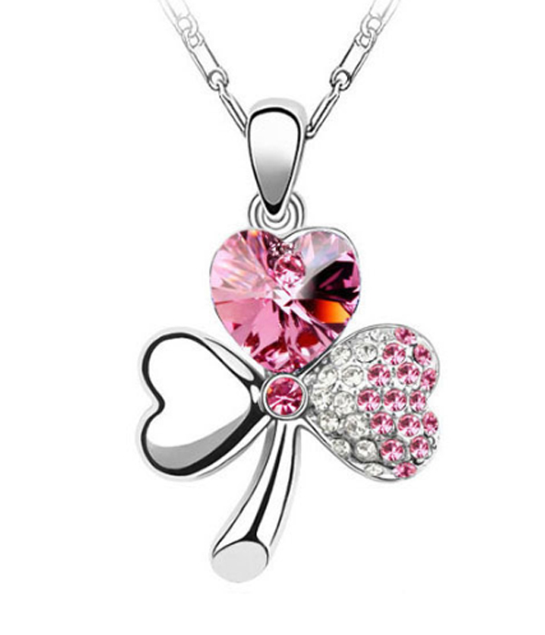 Crystal clover pendant necklace