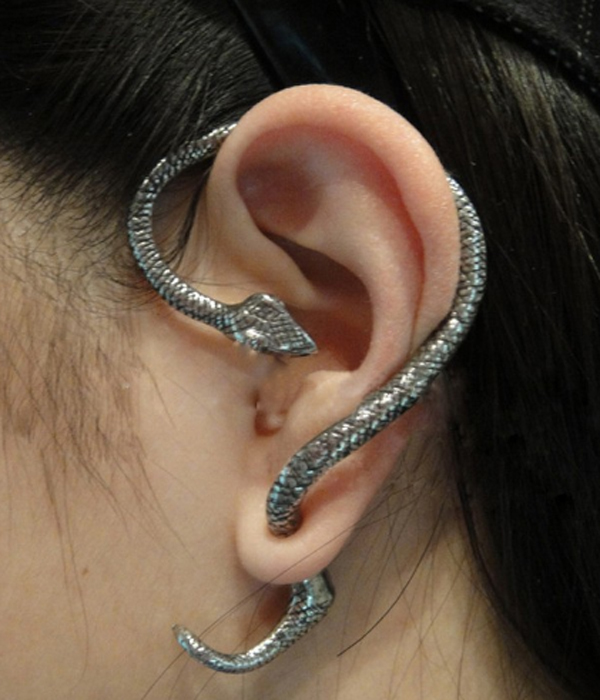 Snake winding earcuff
