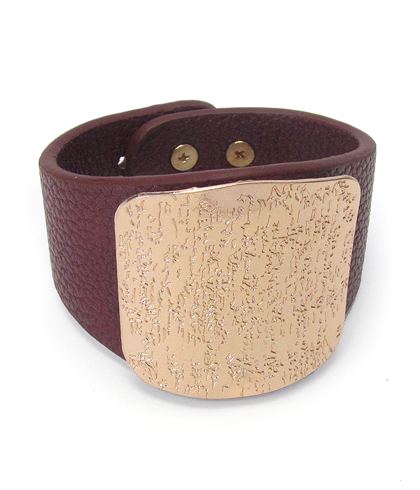 Large metal and wide leather bang bracelet